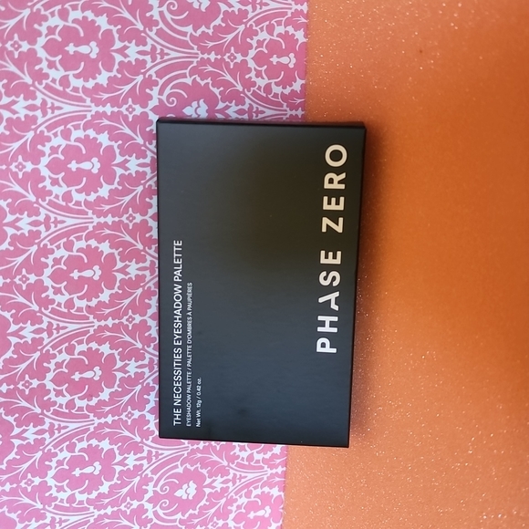 Phase Zero Other - NIB - Phase Zero Makeup - The Necessities Eyeshadow Pallette